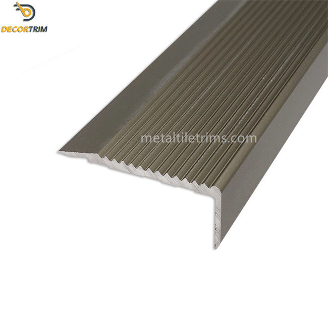 Screw Fix Floor Tile Step Edge Trim , Non Slip L Shaped Metal Edge Trim